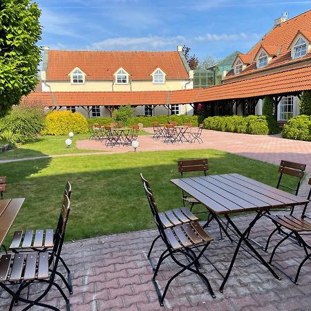 Hotel Bechneruv Statek Lány Esterno foto