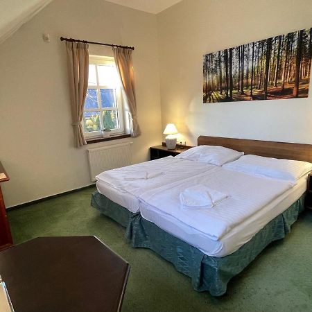 Hotel Bechneruv Statek Lány Esterno foto