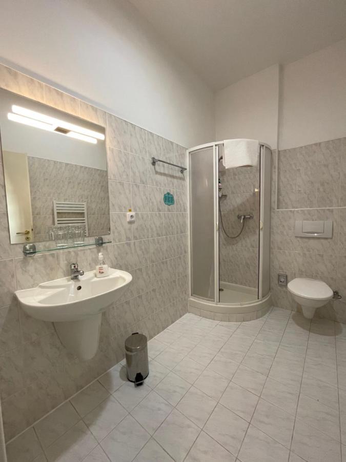 Hotel Bechneruv Statek Lány Esterno foto