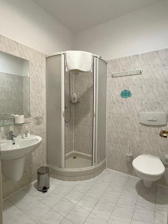 Hotel Bechneruv Statek Lány Esterno foto