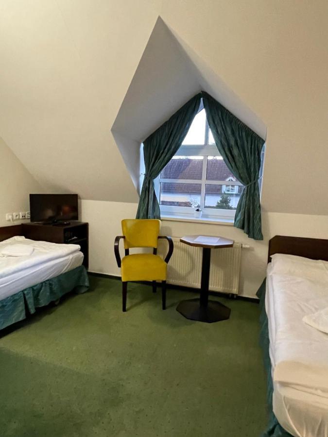 Hotel Bechneruv Statek Lány Esterno foto
